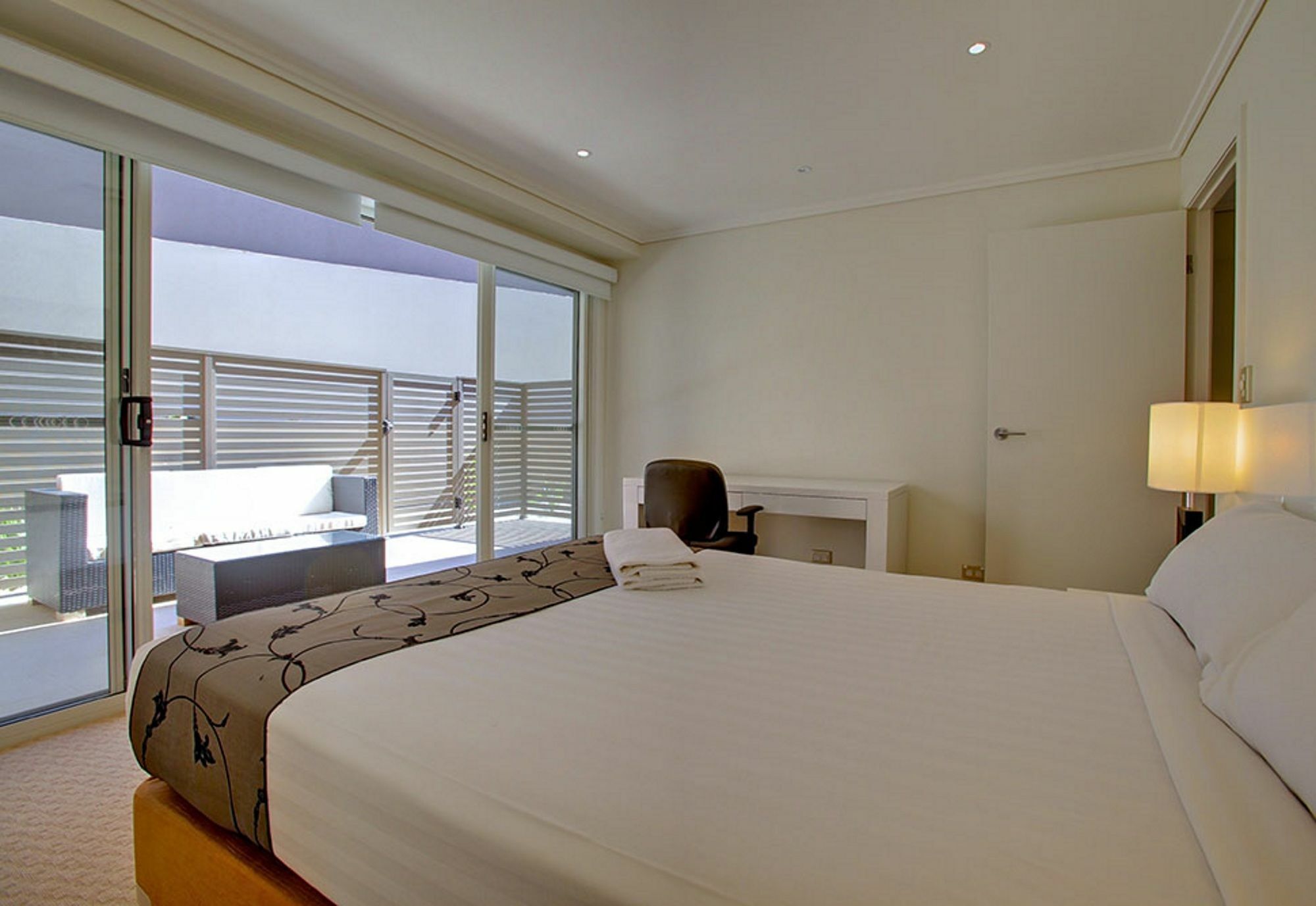 Absolute Beachfront Opal Cove Resort Korora Bagian luar foto