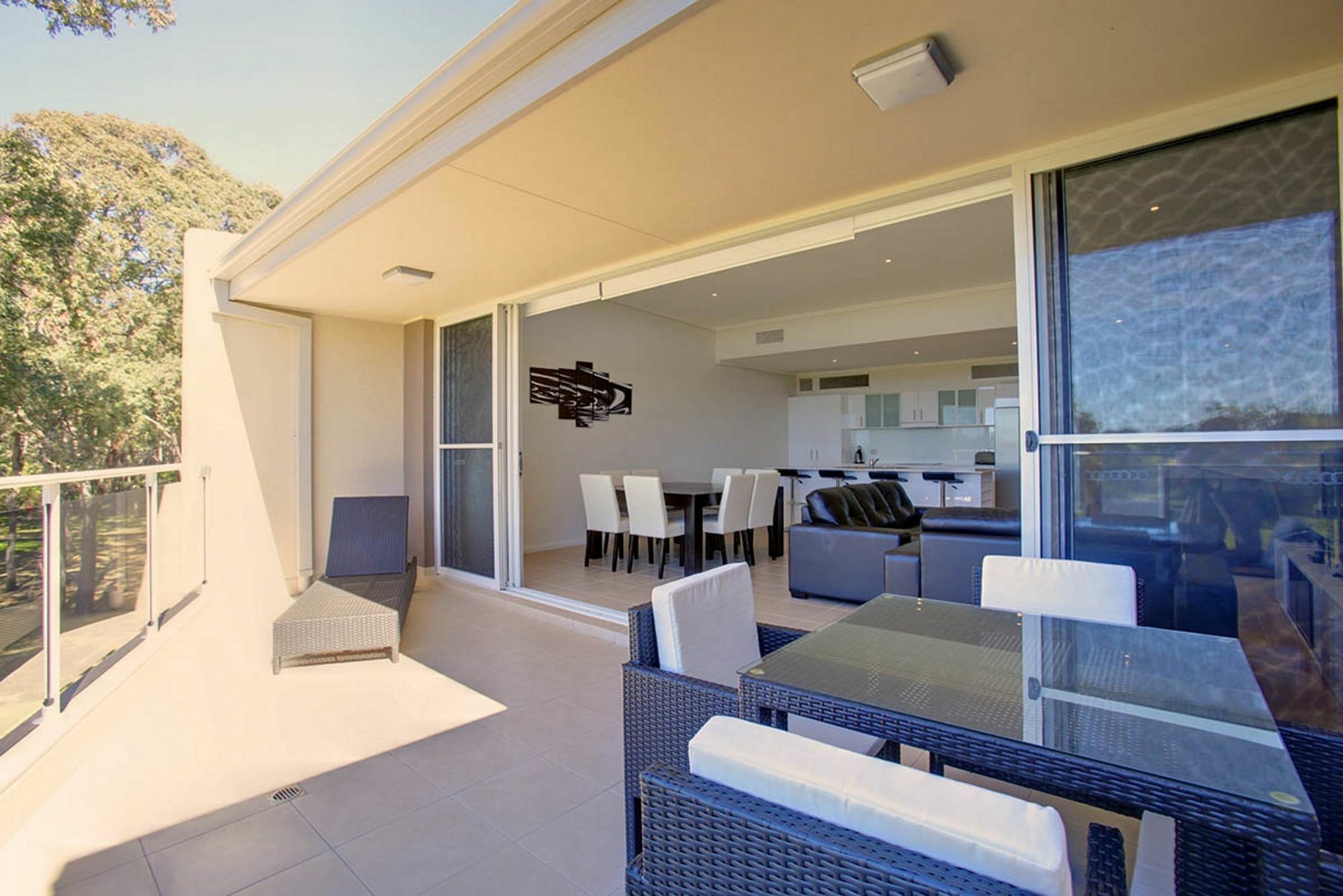 Absolute Beachfront Opal Cove Resort Korora Bagian luar foto